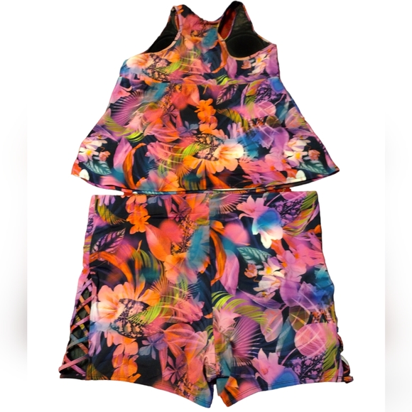 TORRID SWIM LEAFY RACERBACK TANKINI AND LEAFY HIGH RISE SHORTS SIZE 4 - Picture 9 of 13